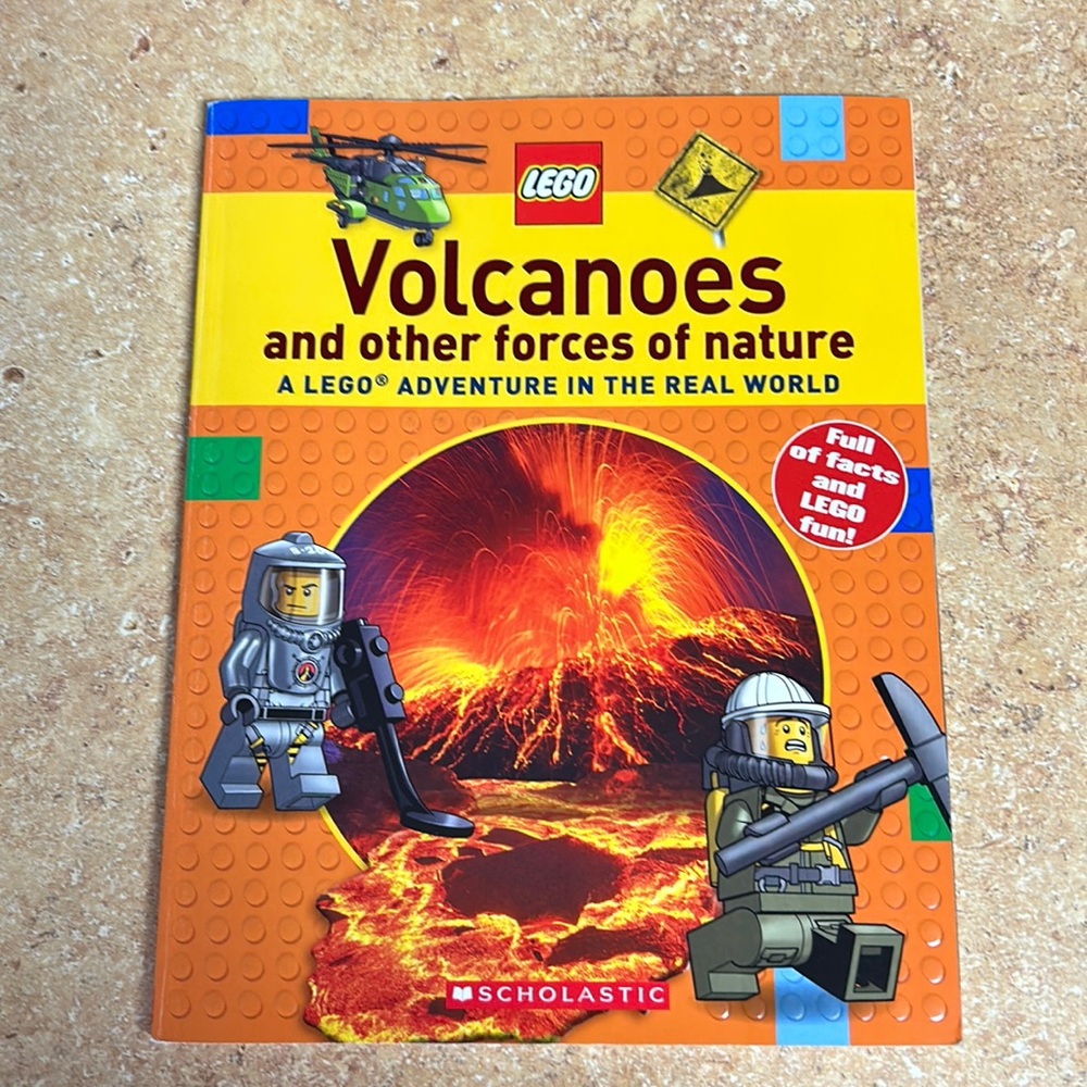 Lego - Volcanoes and other forces of nature 📚 3 for $10